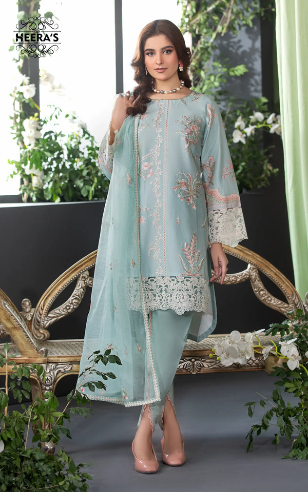Pakistani dresses collection featuring ready to wear lawn, pret lawn, and luxury pret styles, including embroidered lawn suits, farshi shalwar, and 3 piece suits for ladies. Explore semi formal and formal pret Pakistan outfits, ideal as formal wear for women in Pakistan, summer casual wear for women, and party wear. From ladies’ summer wear to fancy casual wear and summer wear dresses, discover formal dresses for ladies in Pakistan, semi formal Pakistani dresses, and top formal brands in Pakistan 