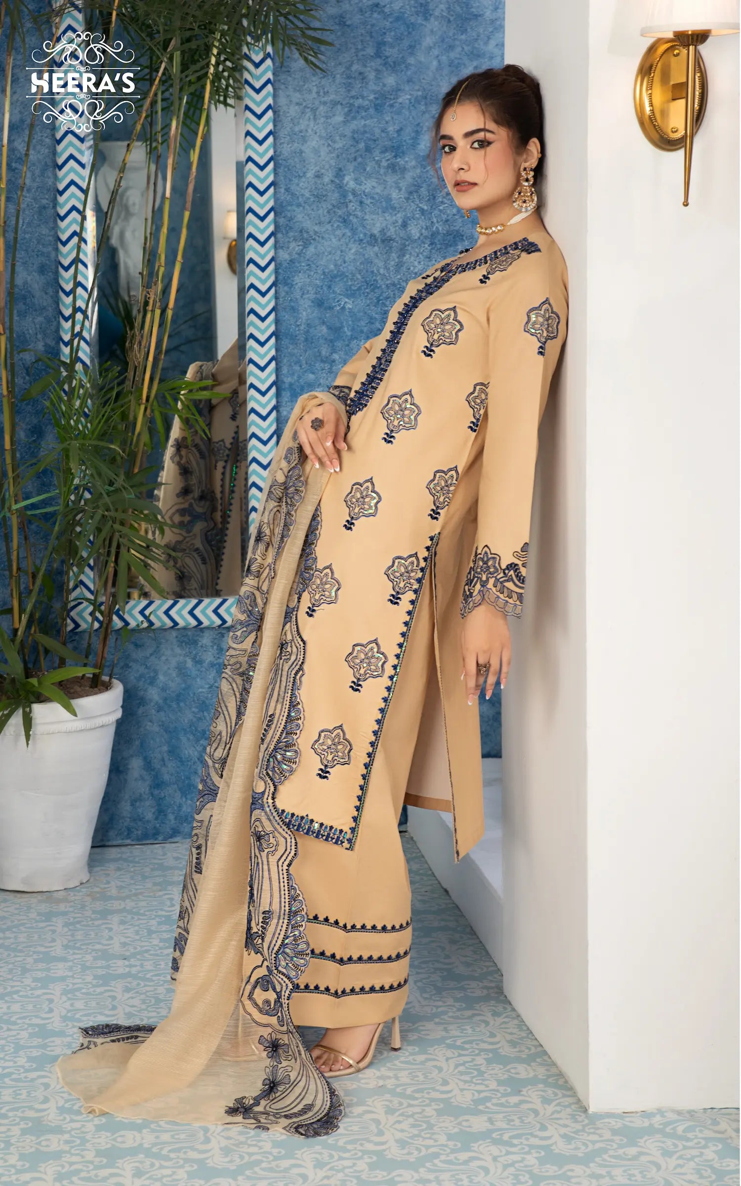 FLOWING BEIGE EID