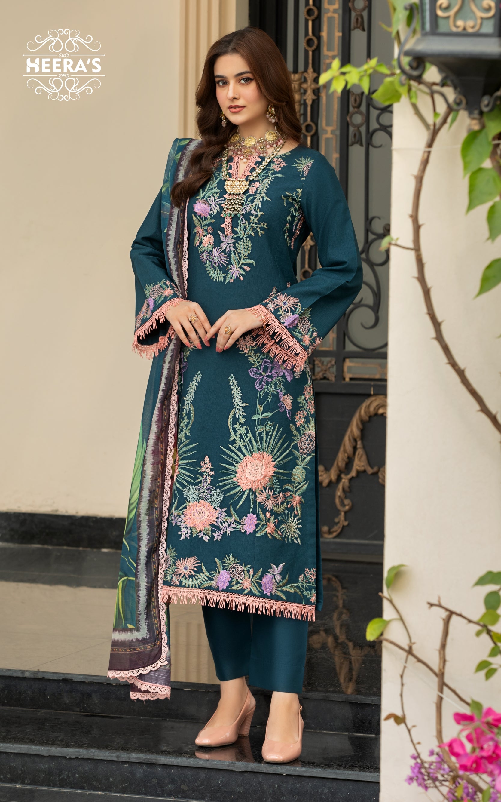 FROSTED EMBROIDERED EID