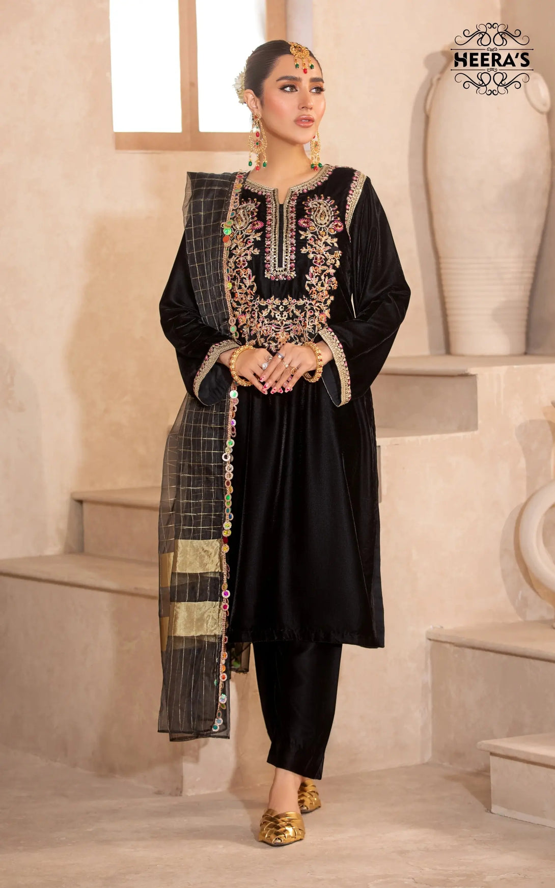 HEERA'S ROYAL VELVET NOIR - 3PCS EMBROIDERED - Heeras Official