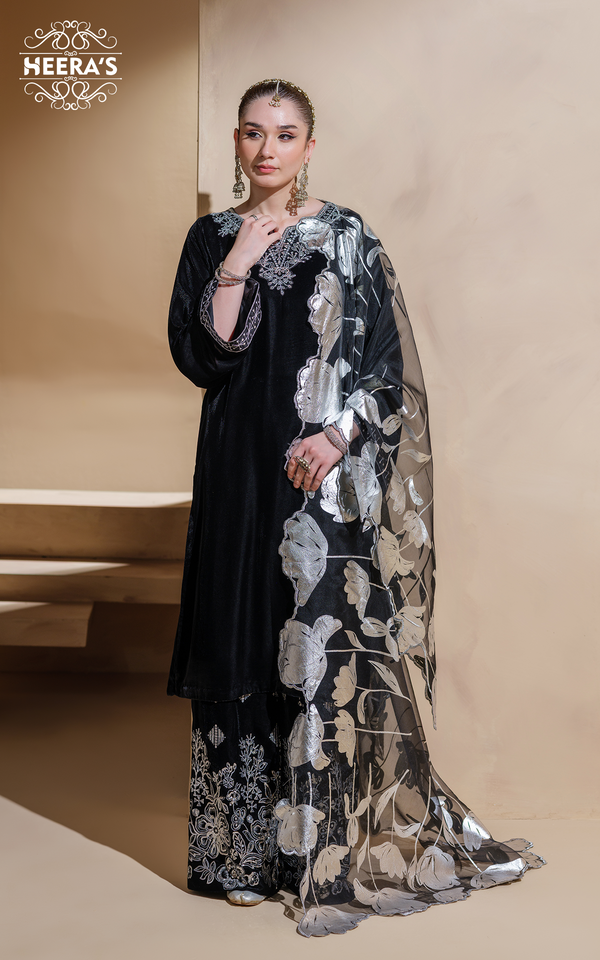 Velvet Dresses Online: Stitched, Unstitched & Embroidered Styles Heeras Official Velvet Dresses Online: Stitched, Unstitched & Embroidered Styles Heeras Official