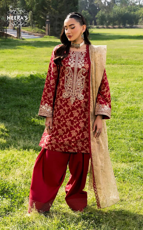 Pakistani dresses collection featuring ready to wear lawn, pret lawn, and luxury pret styles, including embroidered lawn suits, farshi shalwar, and 3 piece suits for ladies. Explore semi formal and formal pret Pakistan outfits, ideal as formal wear for women in Pakistan, summer casual wear for women, and party wear. From ladies’ summer wear to fancy casual wear and summer wear dresses, discover formal dresses for ladies in Pakistan, semi formal Pakistani dresses, and top formal brands in Pakistan