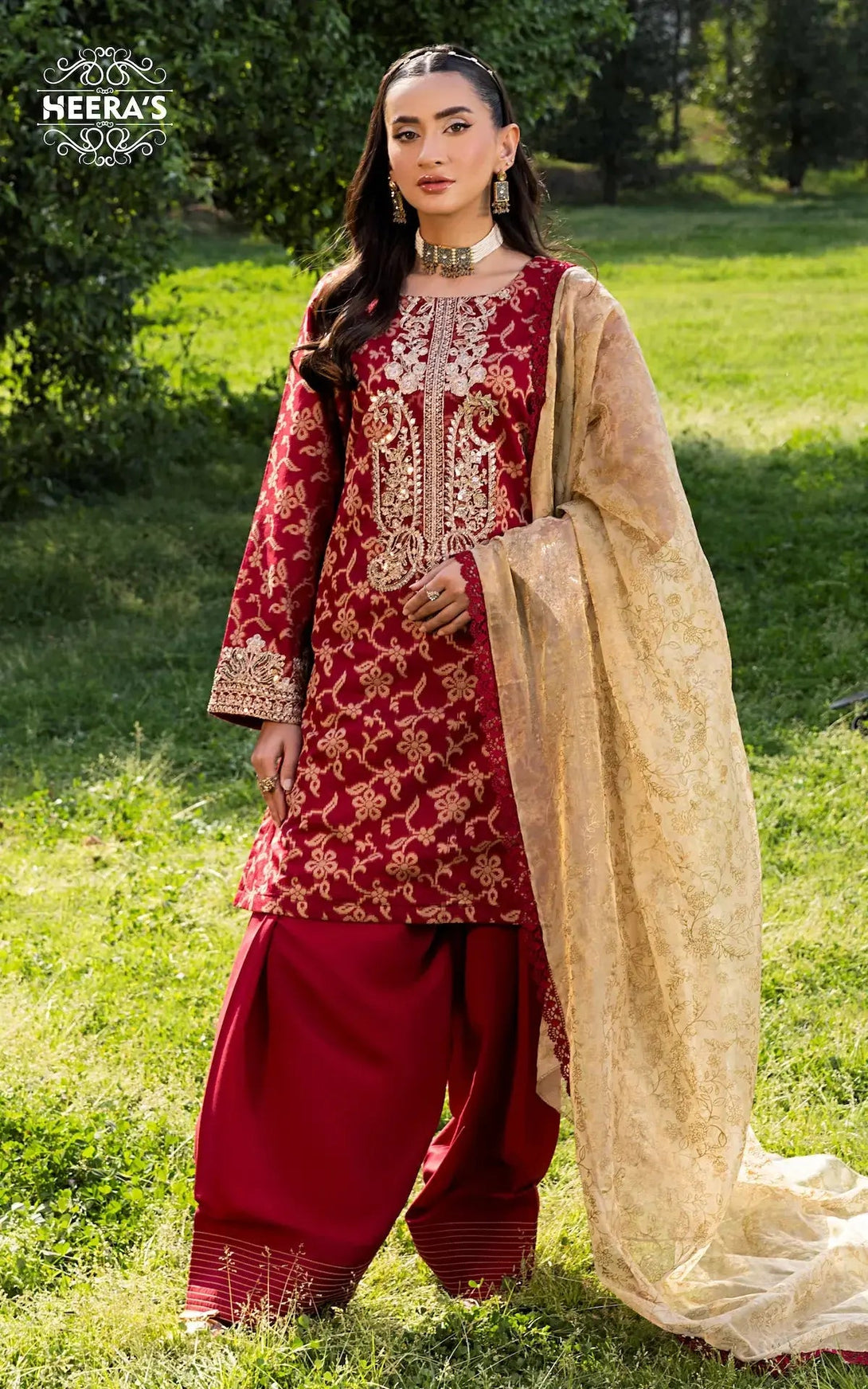 Pakistani dresses collection featuring ready to wear lawn, pret lawn, and luxury pret styles, including embroidered lawn suits, farshi shalwar, and 3 piece suits for ladies. Explore semi formal and formal pret Pakistan outfits, ideal as formal wear for women in Pakistan, summer casual wear for women, and party wear. From ladies’ summer wear to fancy casual wear and summer wear dresses, discover formal dresses for ladies in Pakistan, semi formal Pakistani dresses, and top formal brands in Pakistan