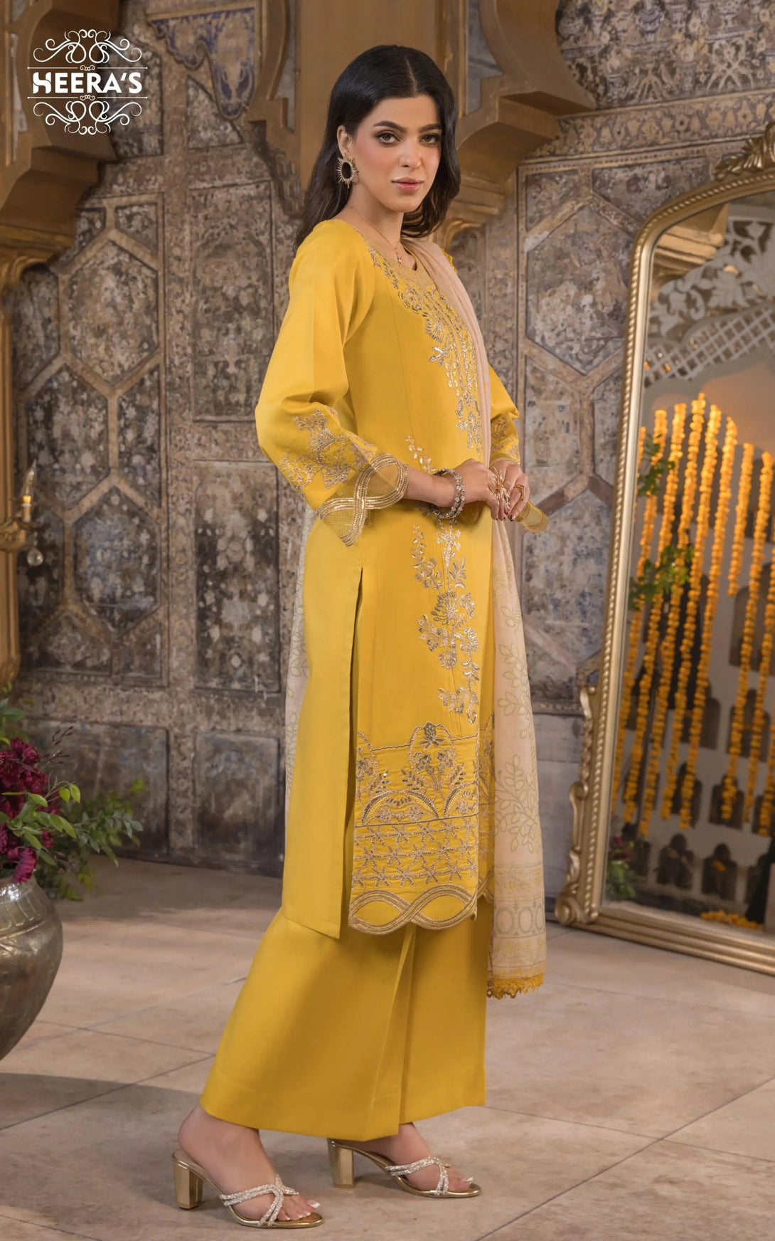 Pakistani dresses collection featuring ready to wear lawn, pret lawn, and luxury pret styles, including embroidered lawn suits, farshi shalwar, and 3 piece suits for ladies. Explore semi formal and formal pret Pakistan outfits, ideal as formal wear for women in Pakistan, summer casual wear for women, and party wear. From ladies’ summer wear to fancy casual wear and summer wear dresses, discover formal dresses for ladies in Pakistan, semi formal Pakistani dresses, and top formal brands in Pakistan